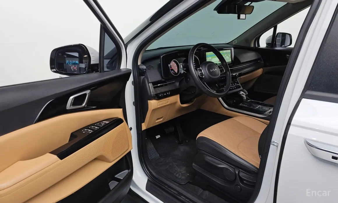 Фото 10 - Kia Carnival