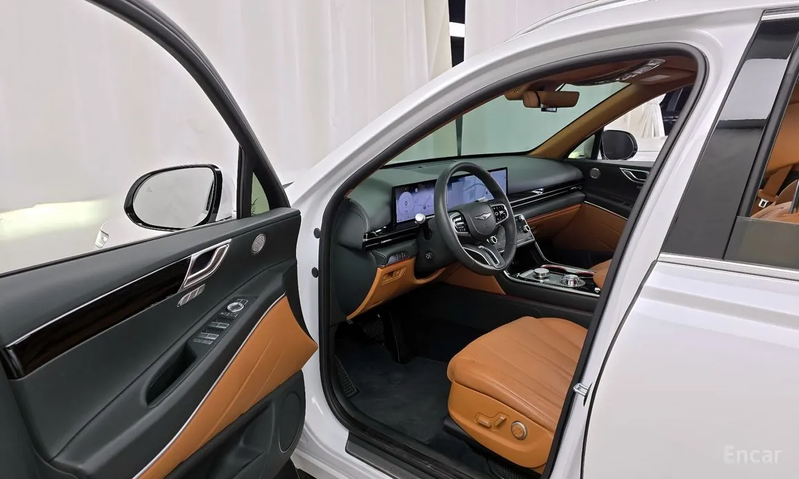 Фото 10 - Genesis GV80