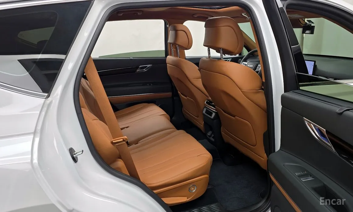 Фото 12 - Genesis GV80