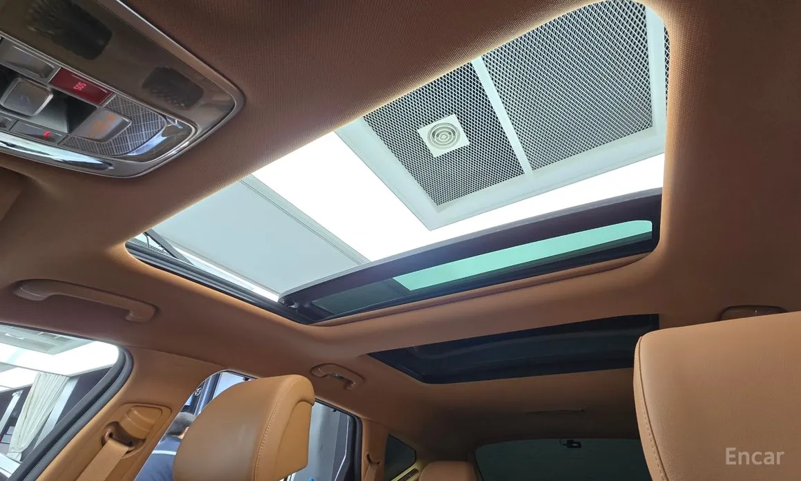 Фото 18 - Genesis GV80