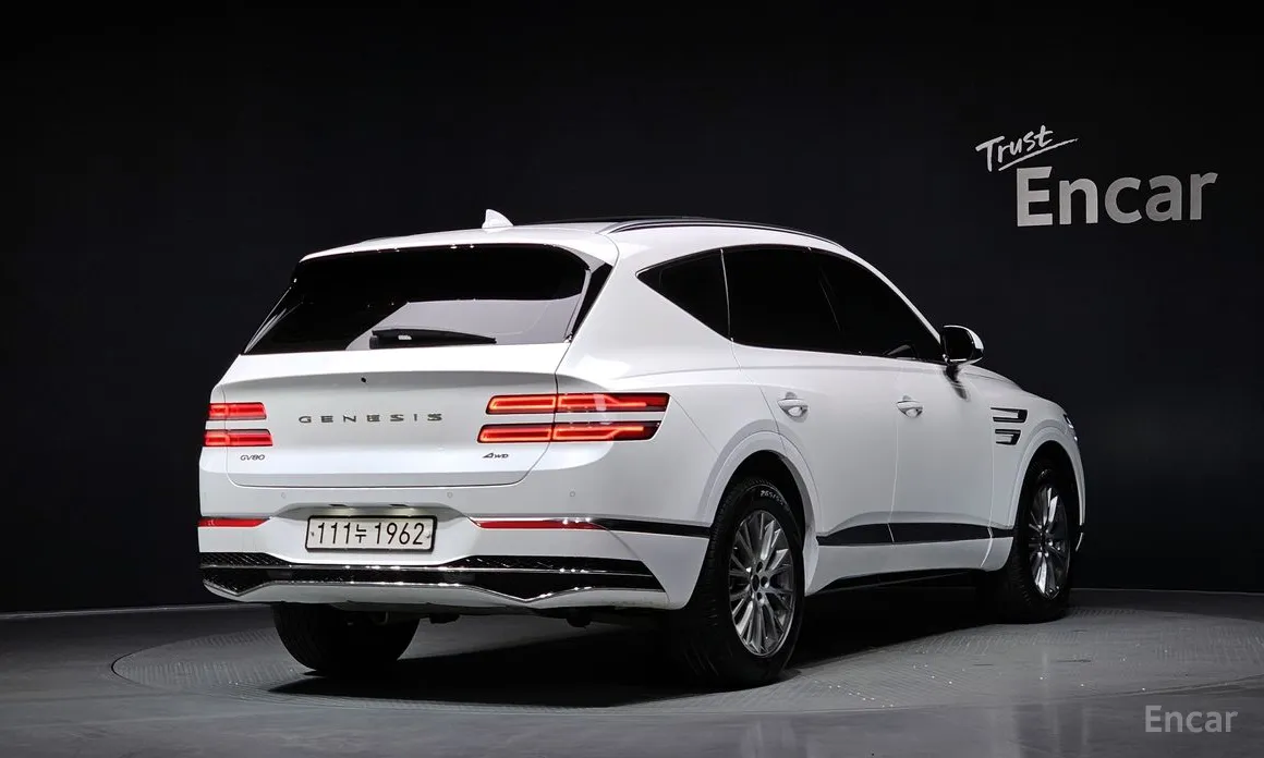 Фото 2 - Genesis GV80