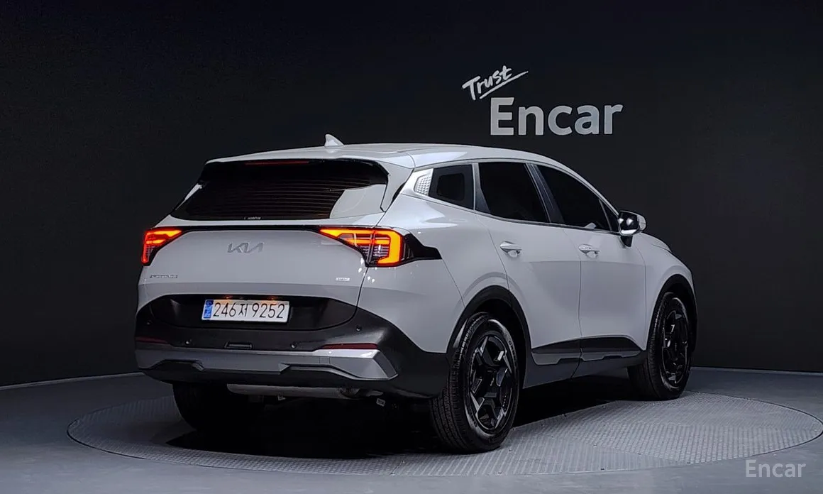 Фото 2 - Kia Sportage