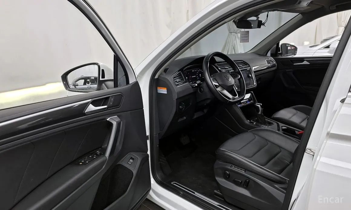 Фото 10 - Volkswagen Tiguan