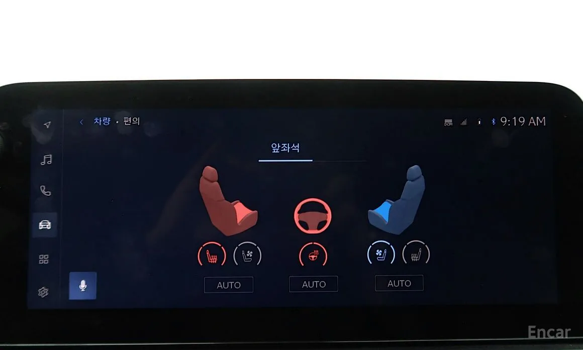 Фото 15 - Lexus UX