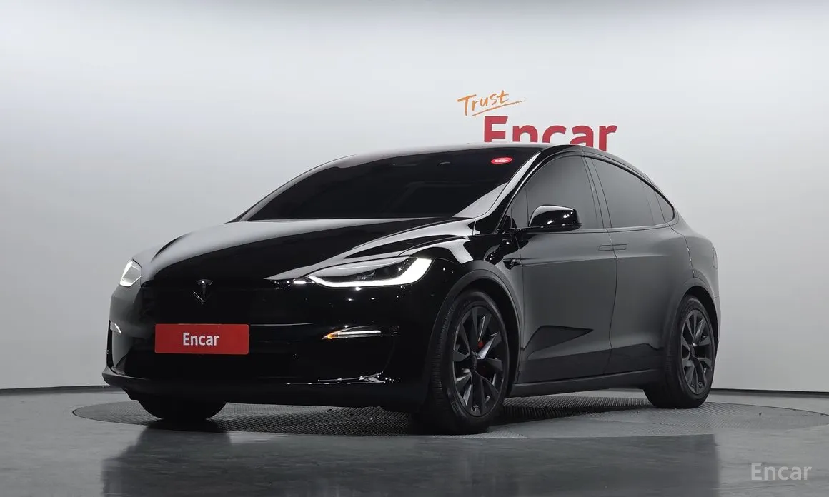 Фото 1 - Tesla Model X