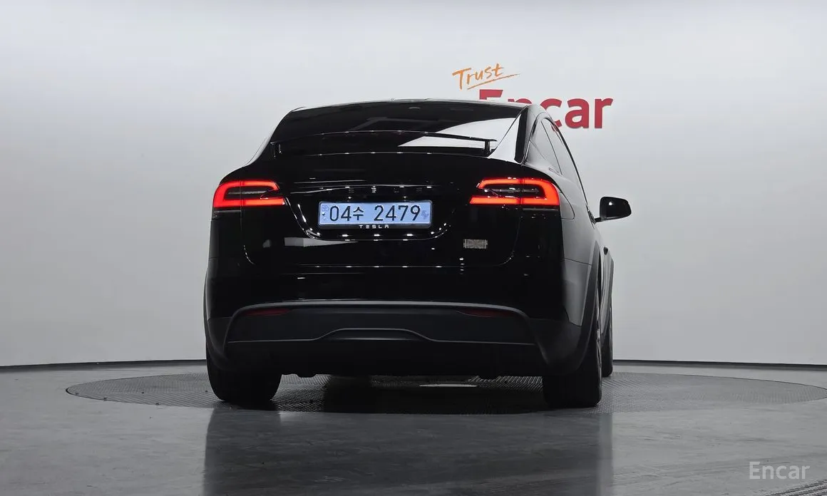 Фото 4 - Tesla Model X