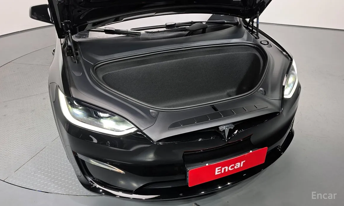 Фото 6 - Tesla Model X