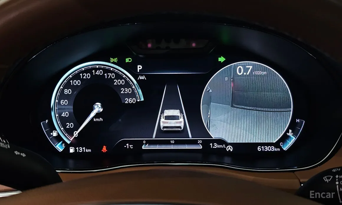 Фото 8 - Genesis GV70
