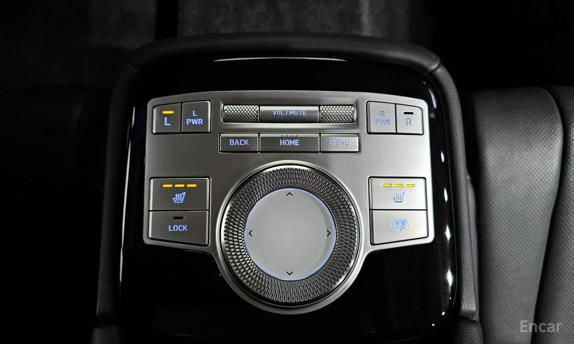 Фото 19 - Genesis G80