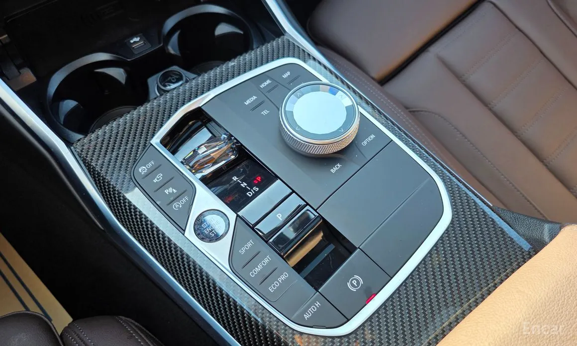 Photo 9 - BMW 3 Series