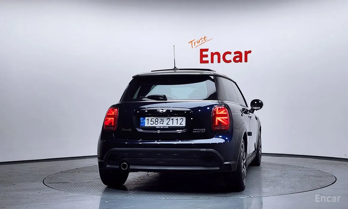 Фото 4 - Mini Cooper