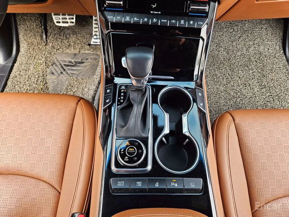 Фото 15 - Kia Mohave