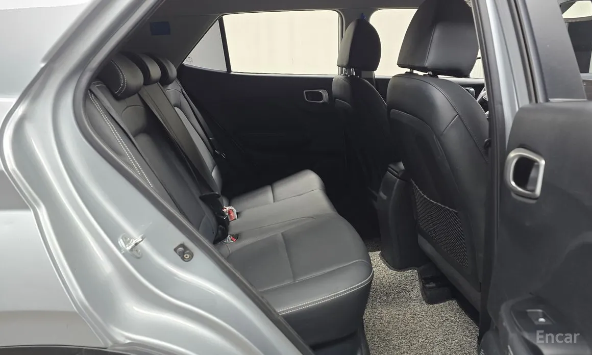 Фото 12 - Hyundai Venue