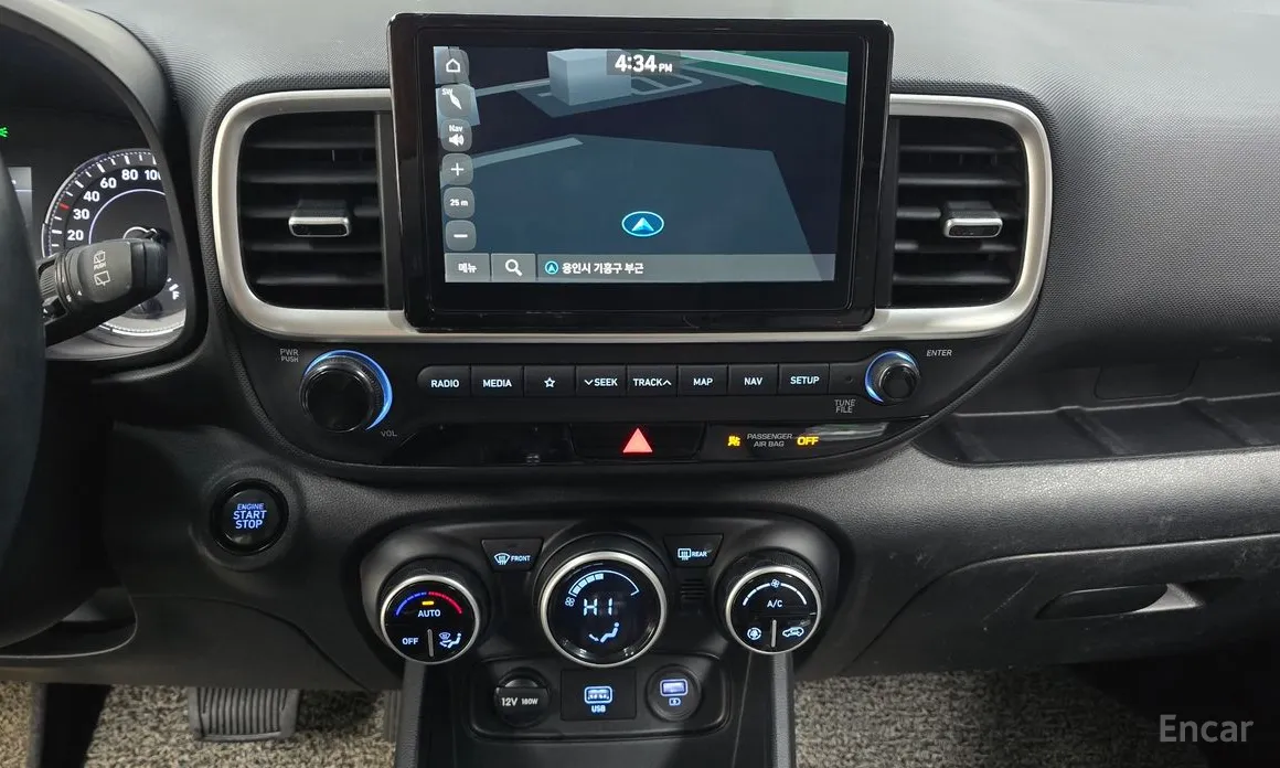 Фото 14 - Hyundai Venue