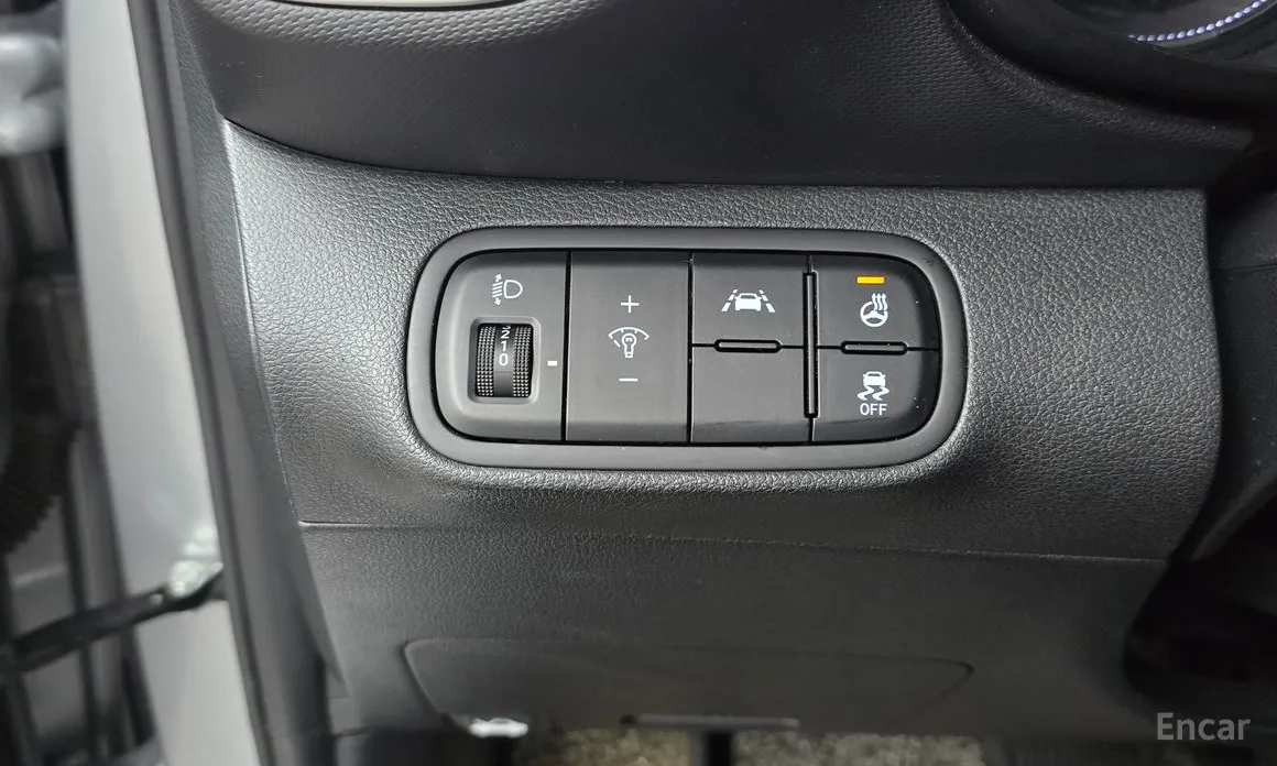 Фото 18 - Hyundai Venue