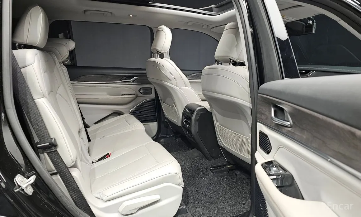 Фото 11 - Jeep Cherokee