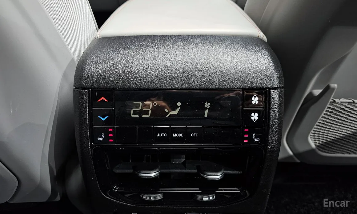 Фото 19 - Jeep Cherokee