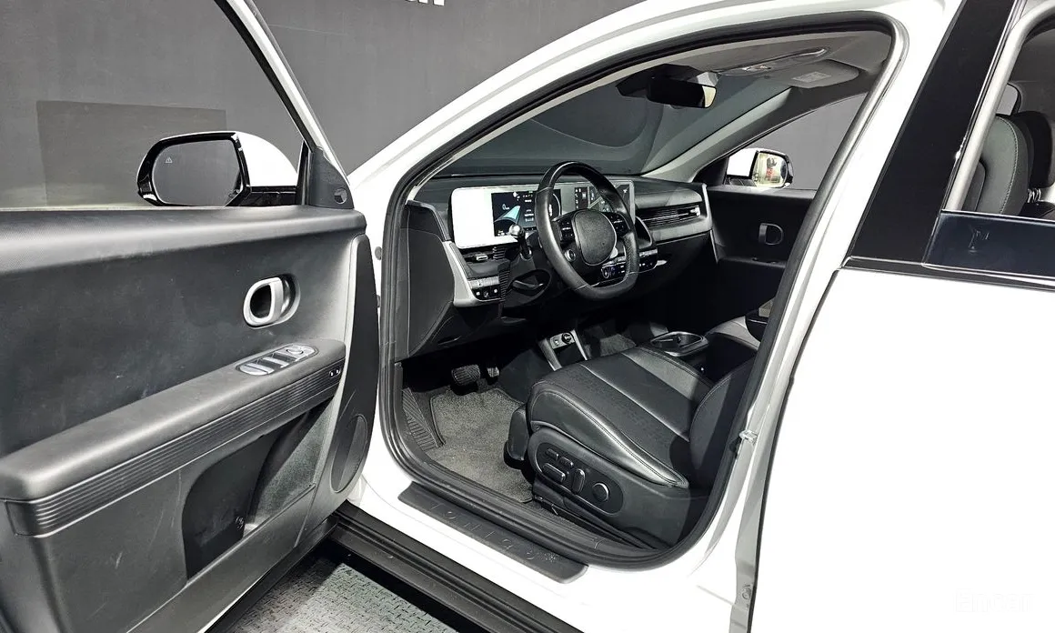 Photo 10 - Hyundai Ioniq 5