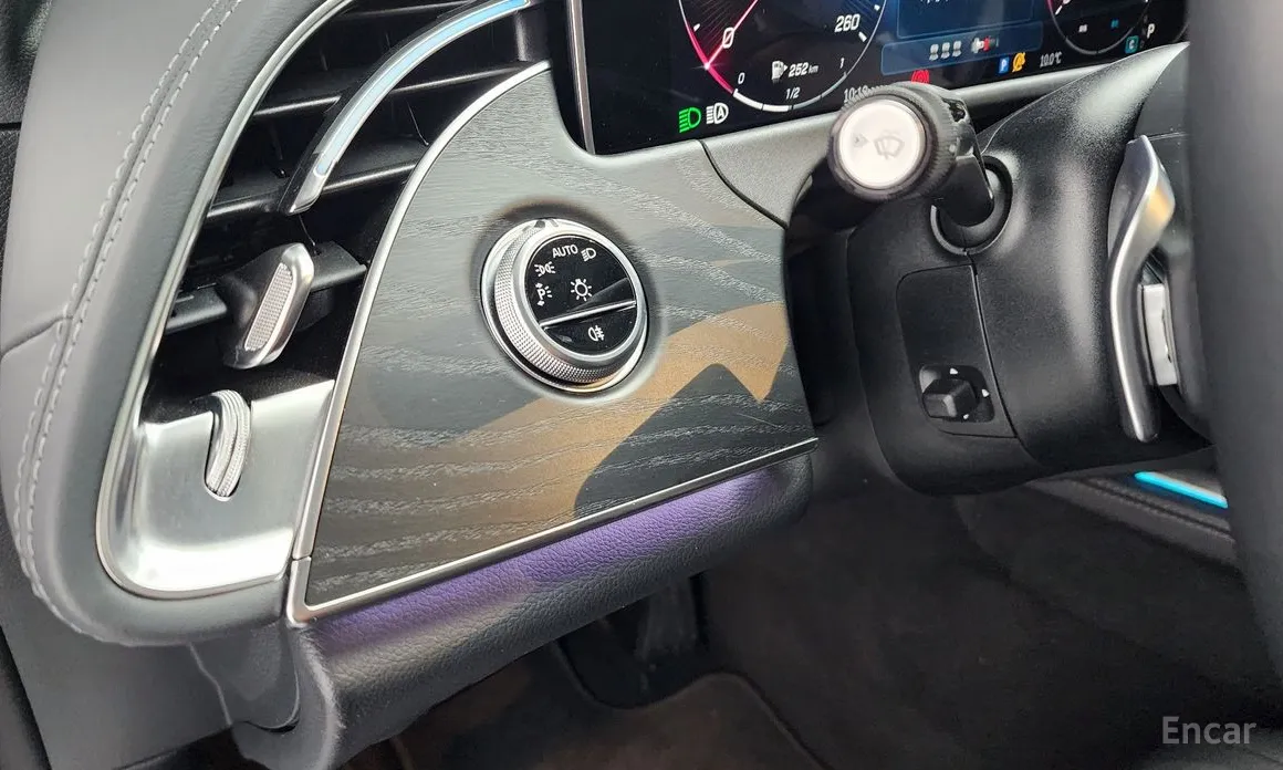 Фото 14 - Mercedes-Benz E-Class