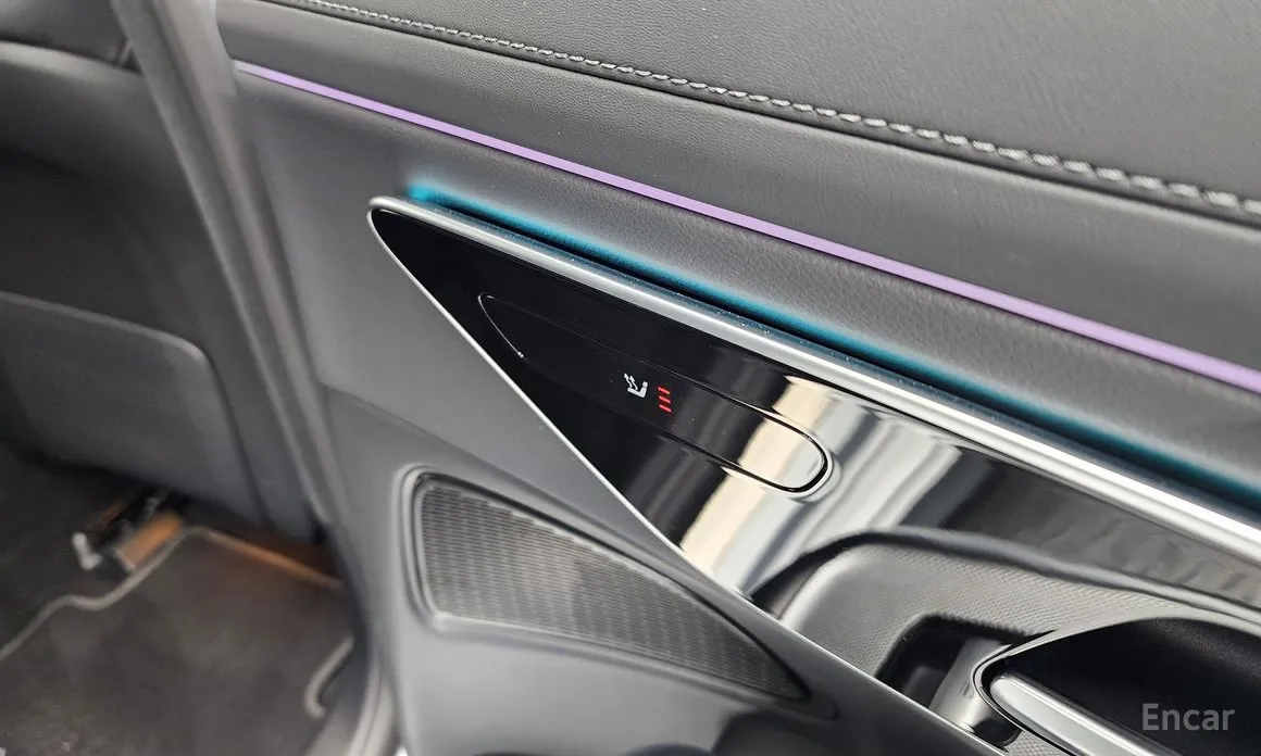 Фото 18 - Mercedes-Benz E-Class