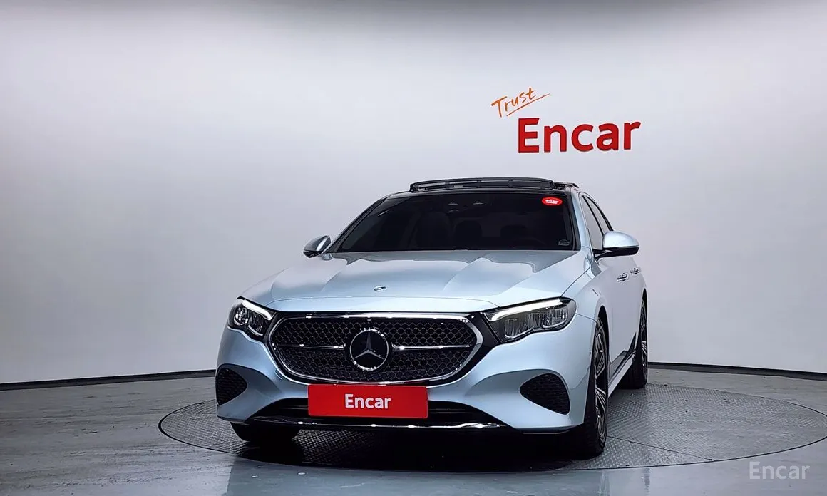 Фото 3 - Mercedes-Benz E-Class