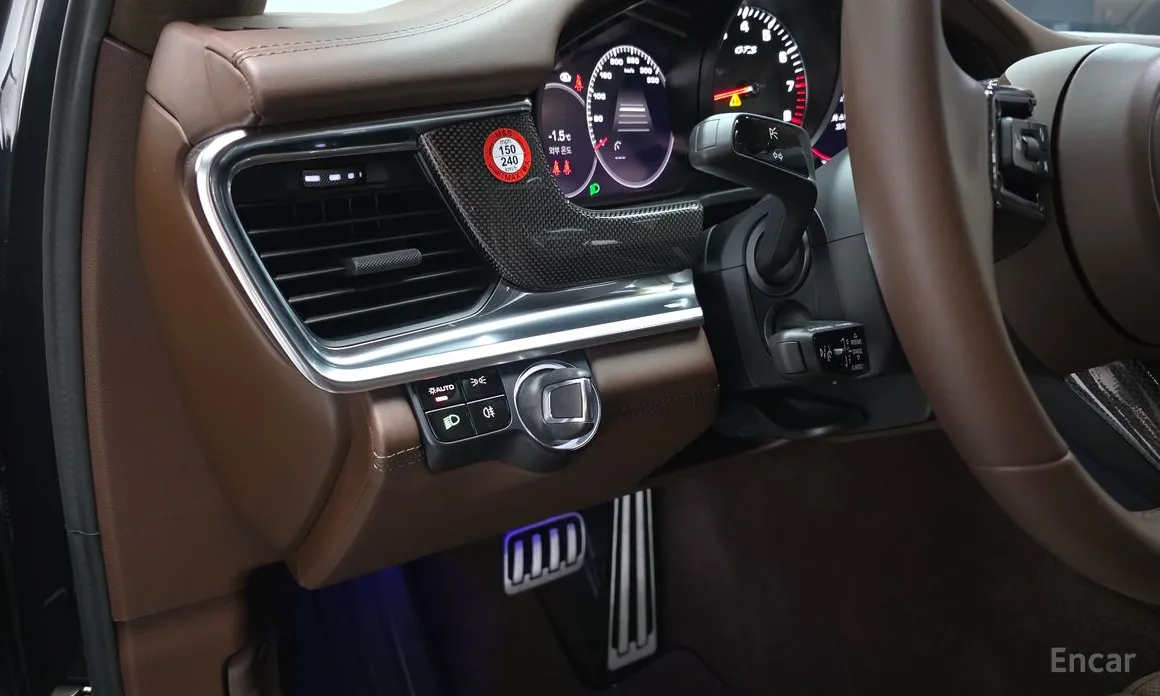 Фото 13 - Porsche Panamera