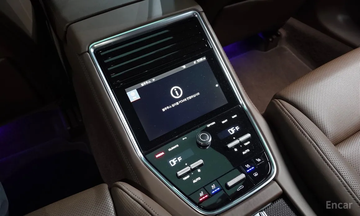 Фото 17 - Porsche Panamera