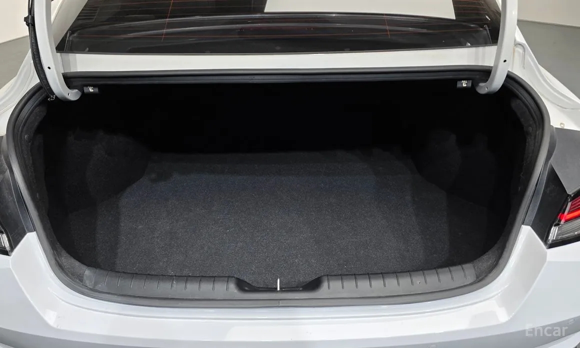 Фото 20 - Hyundai Avante