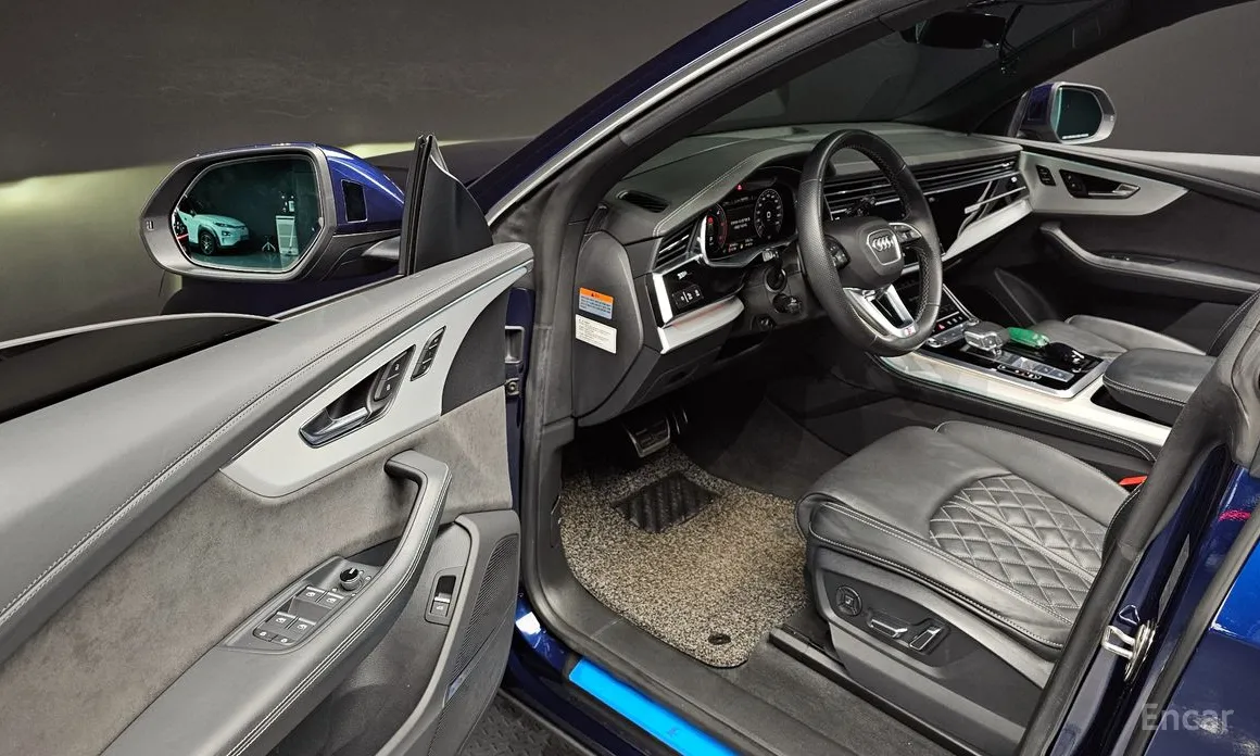 Фото 11 - Audi Q8