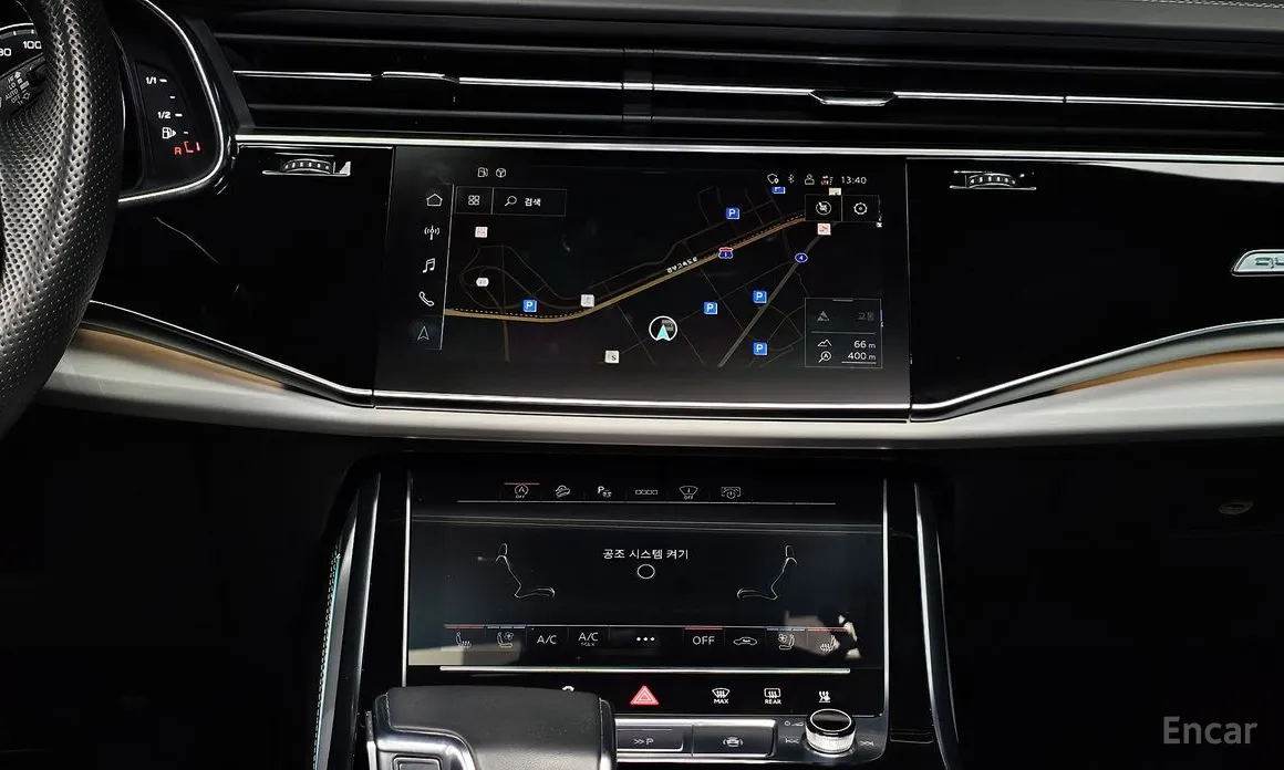 Фото 14 - Audi Q8