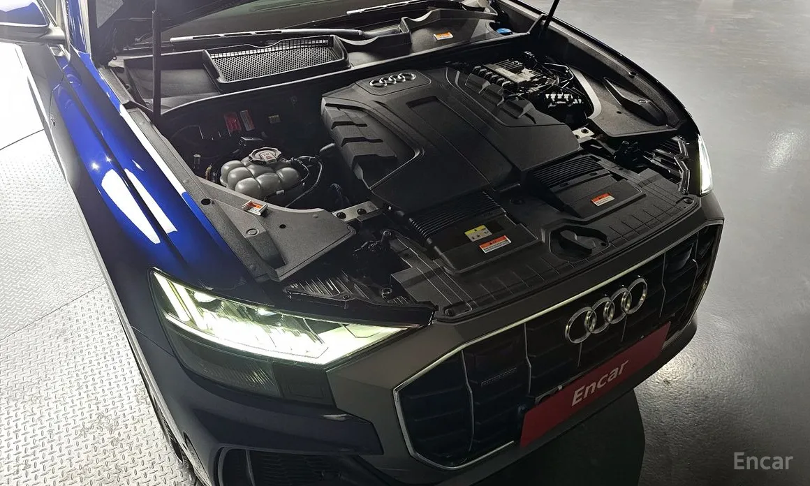 Фото 6 - Audi Q8