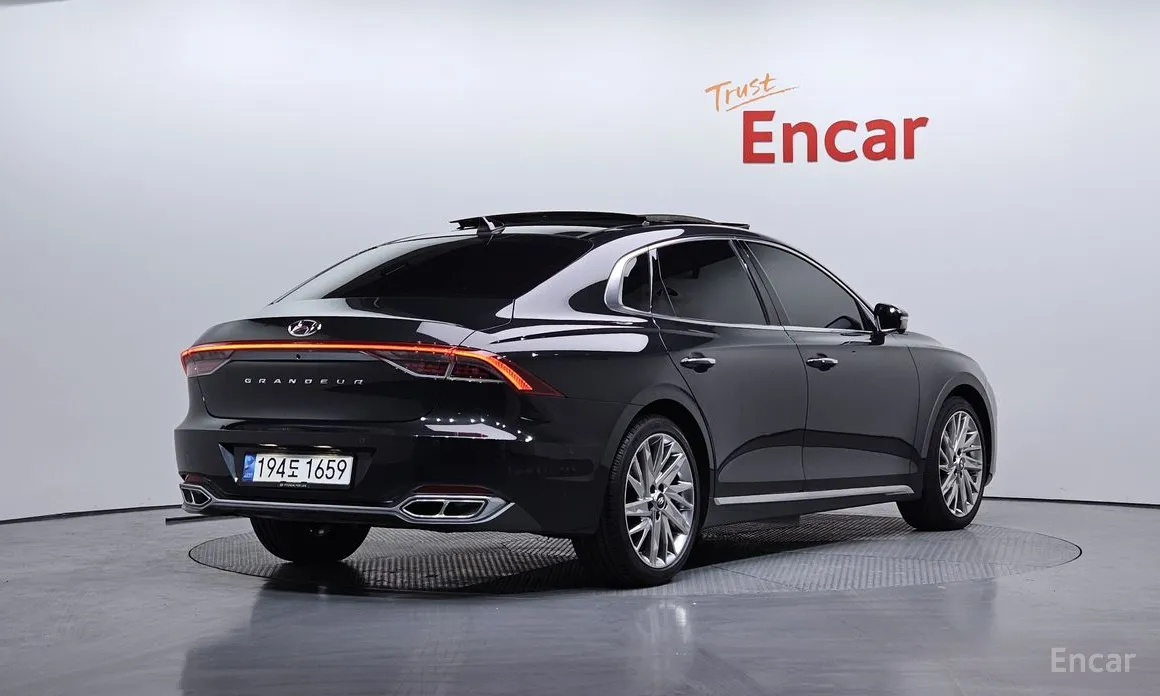 Фото 2 - Hyundai Grandeur