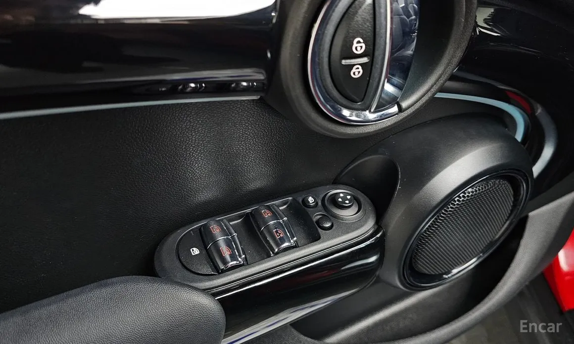 Фото 18 - Mini Cooper