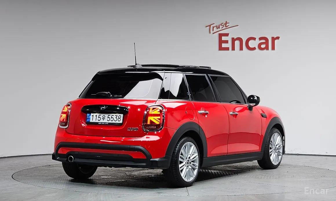 Фото 2 - Mini Cooper