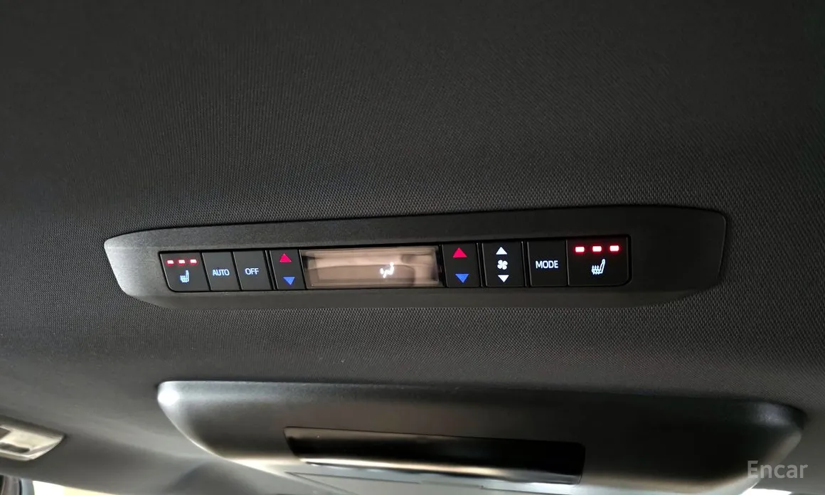 Фото 18 - Toyota Sienna