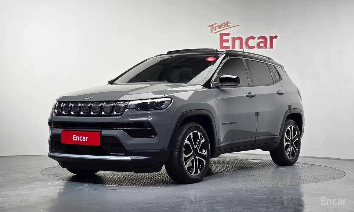 Фото 1 - Jeep Compass