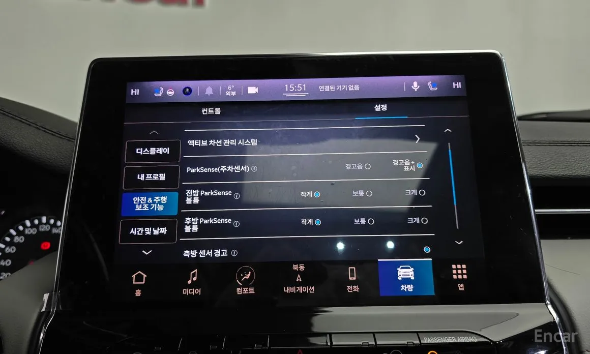 Фото 16 - Jeep Compass