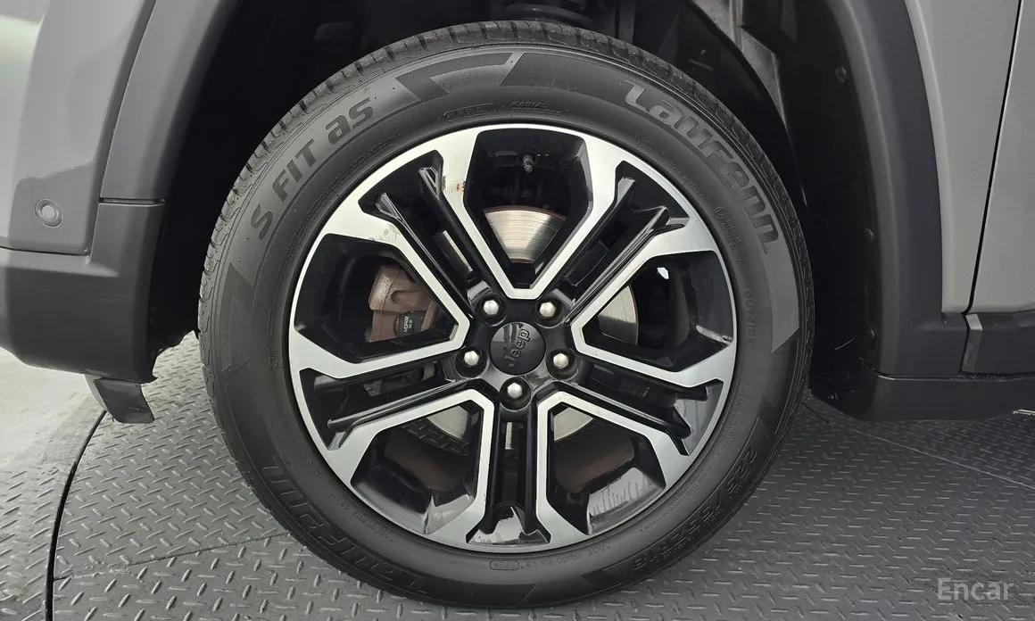 Фото 5 - Jeep Compass