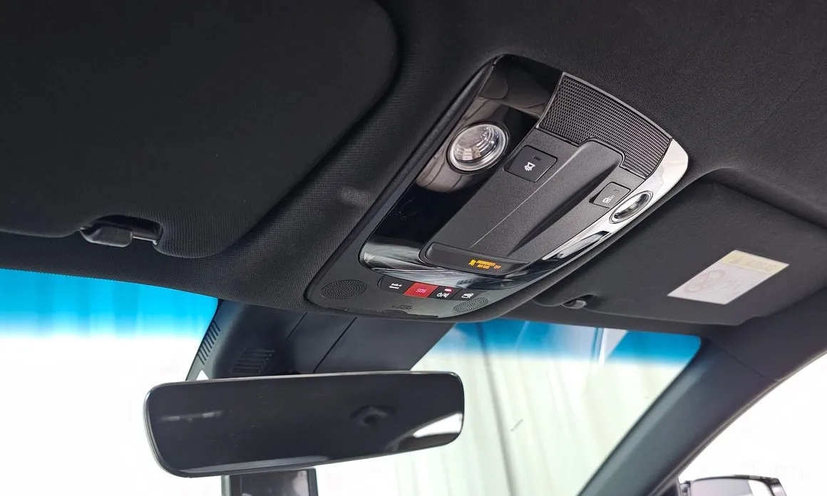 Фото 18 - Kia K8