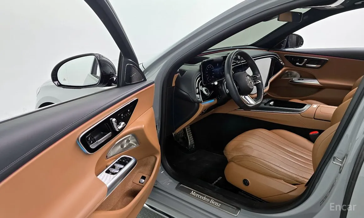 Фото 10 - Mercedes-Benz E-Class