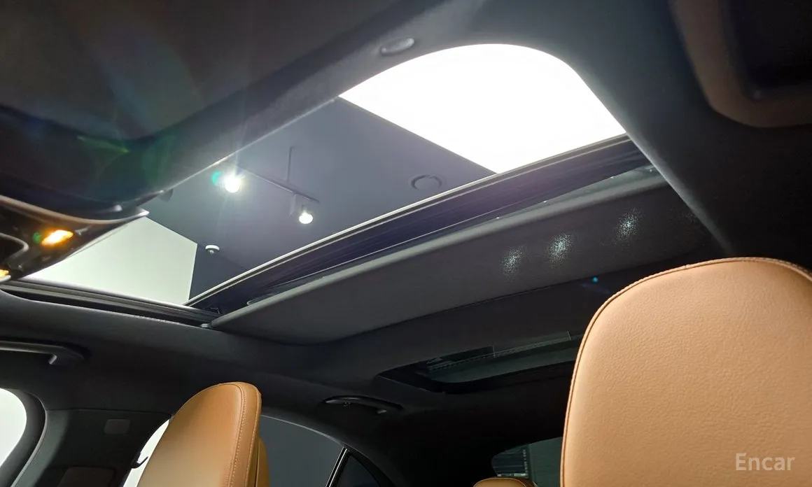 Фото 18 - Mercedes-Benz E-Class