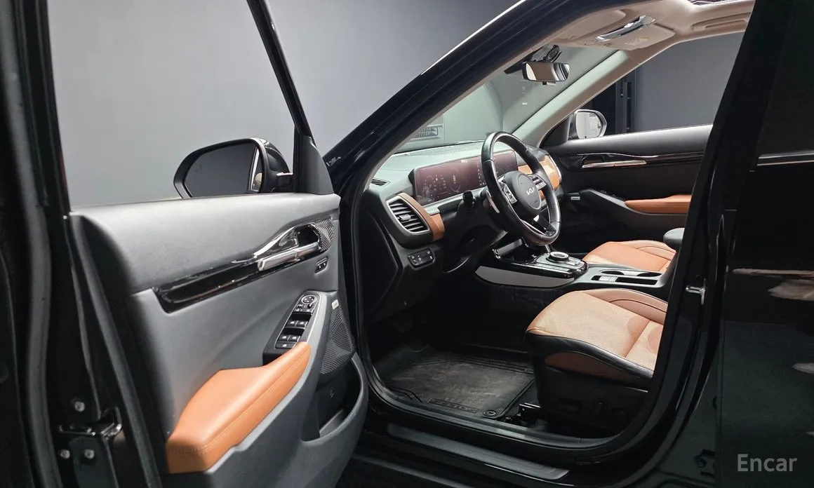 Фото 10 - Kia Seltos