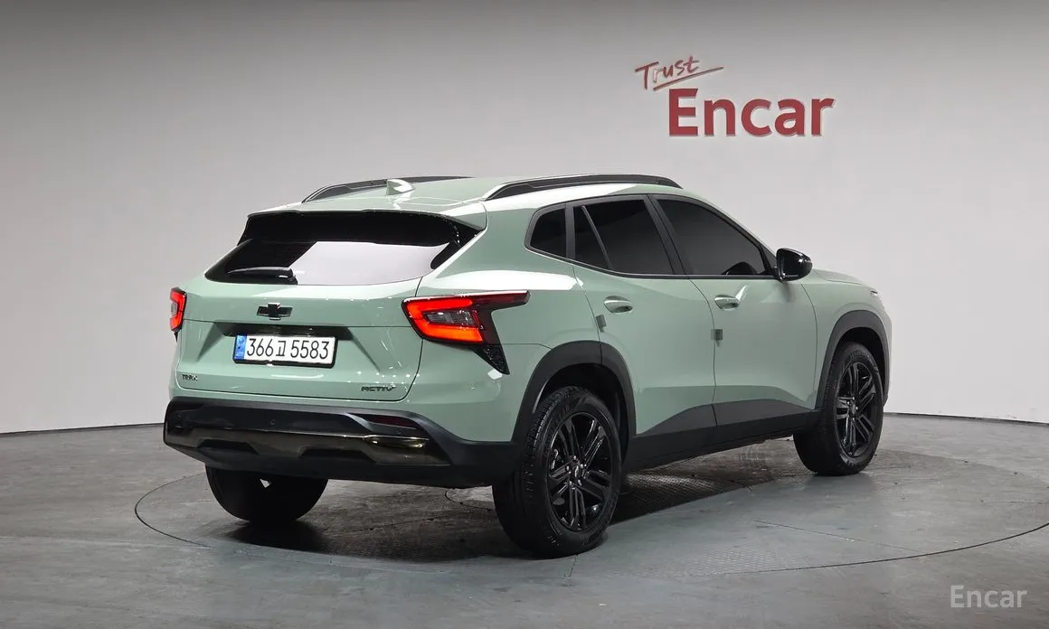 Фото 2 - Chevrolet Trax