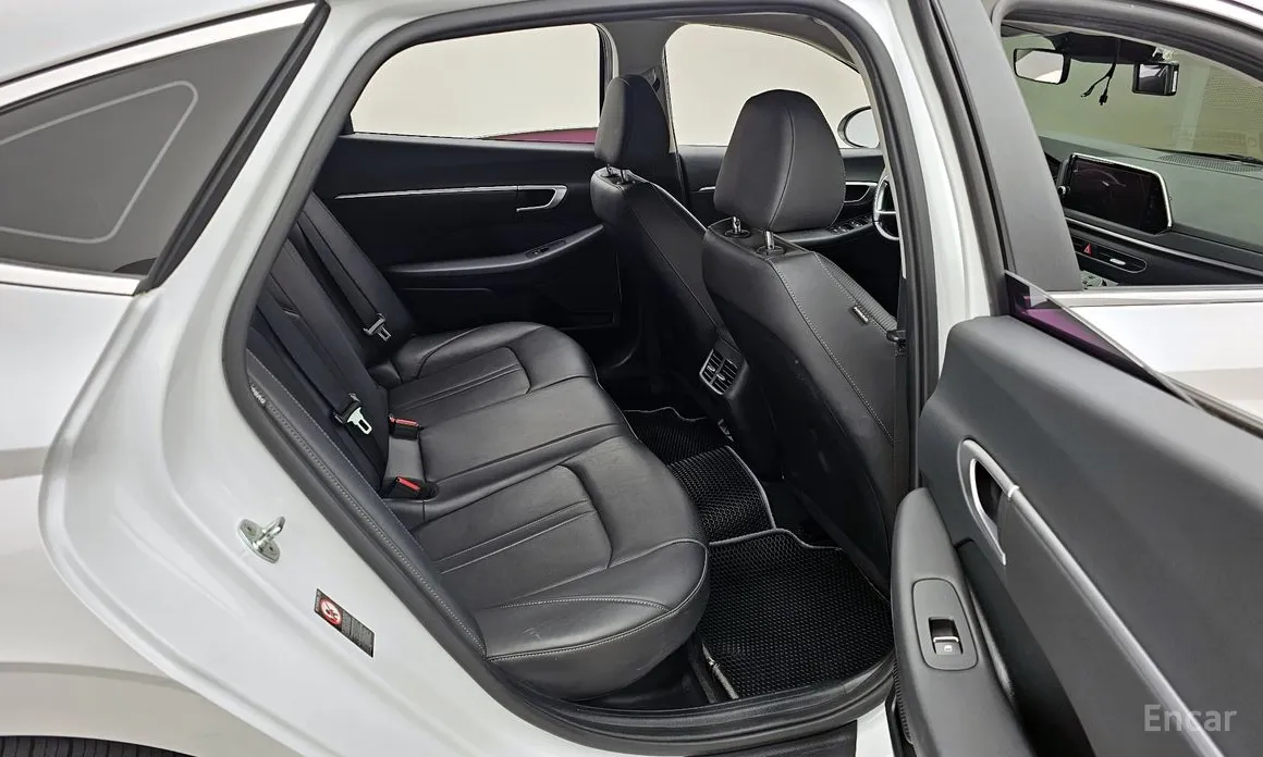 Фото 12 - Hyundai Sonata