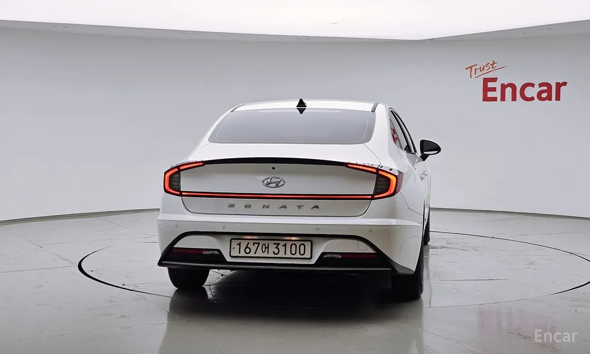 Фото 4 - Hyundai Sonata