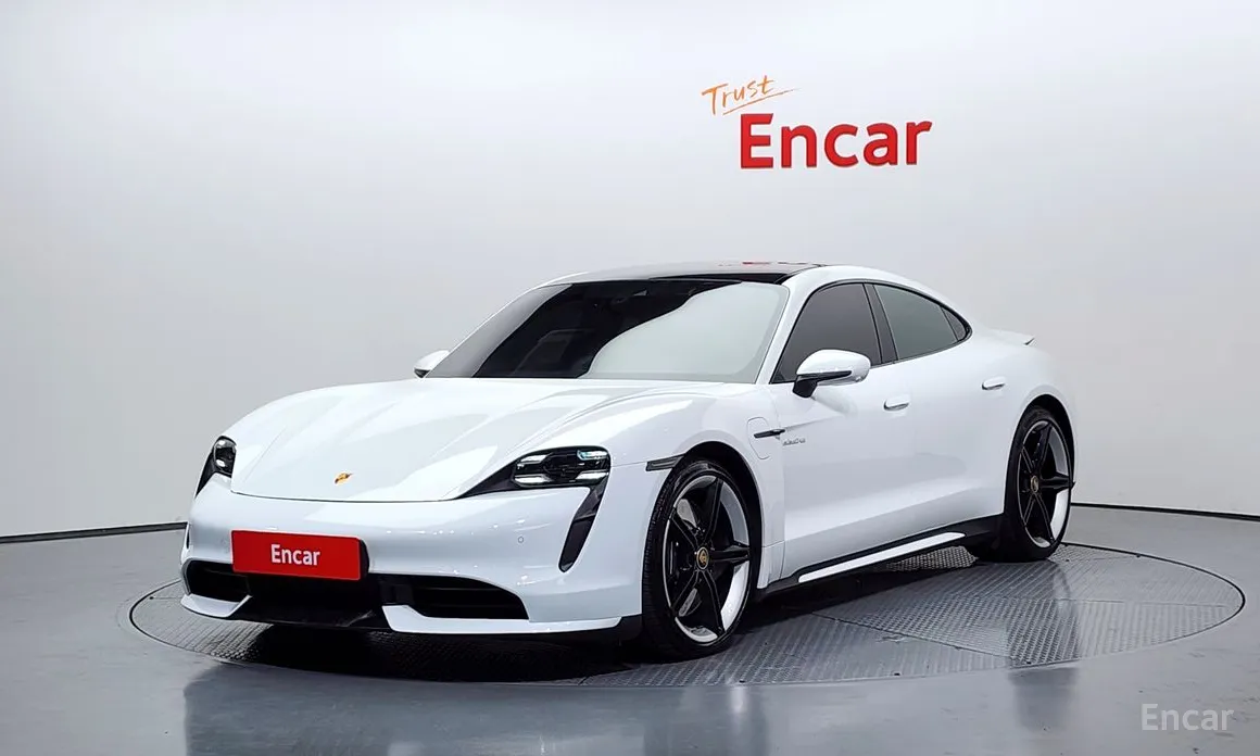 Фото 1 - Porsche Taycan