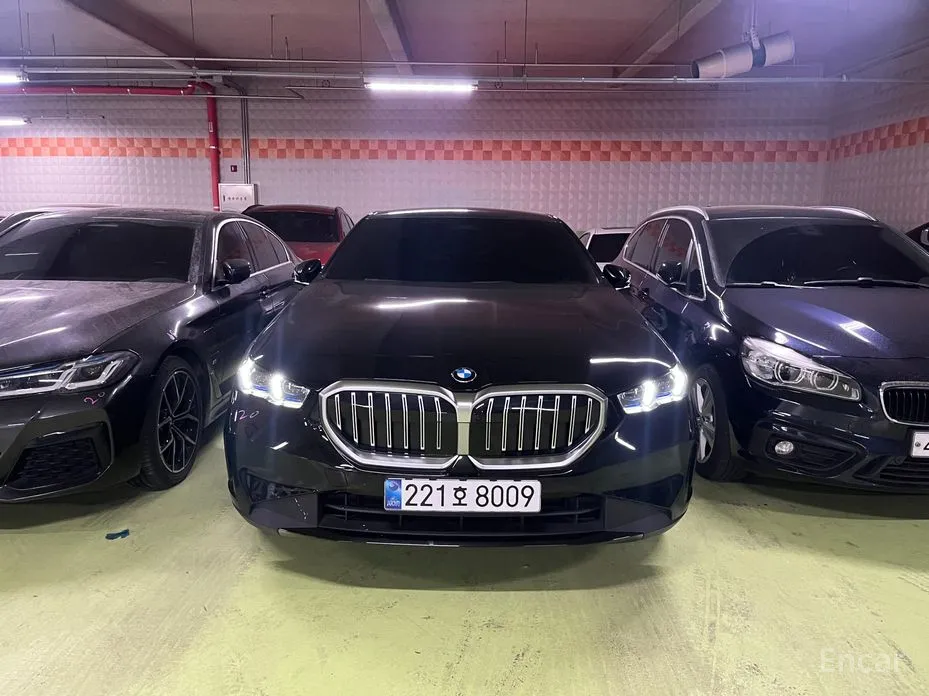 Фото 2 - BMW 5 Series