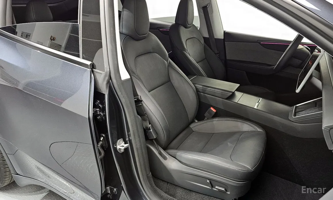 Фото 10 - Tesla Model Y