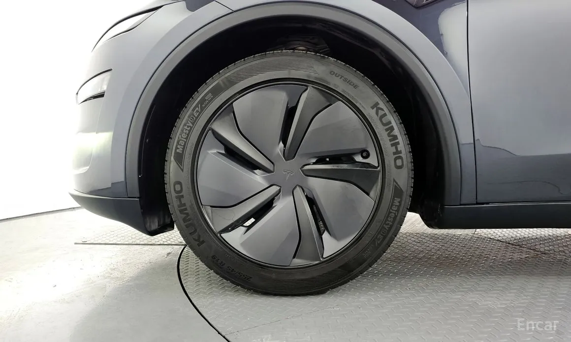 Фото 5 - Tesla Model Y