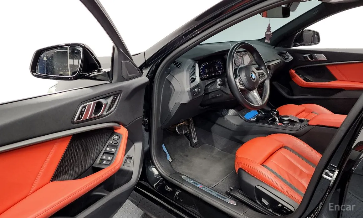 Фото 10 - BMW 1 Series